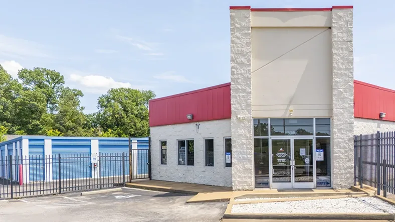 Store entrance to at Devon Self Storage Units in Raleigh, Memphis, TN