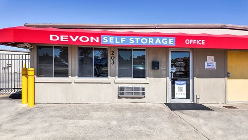 Devon Self Storage Broussard, Louisiana - 203 Albertson Parkway storage facility exterior view