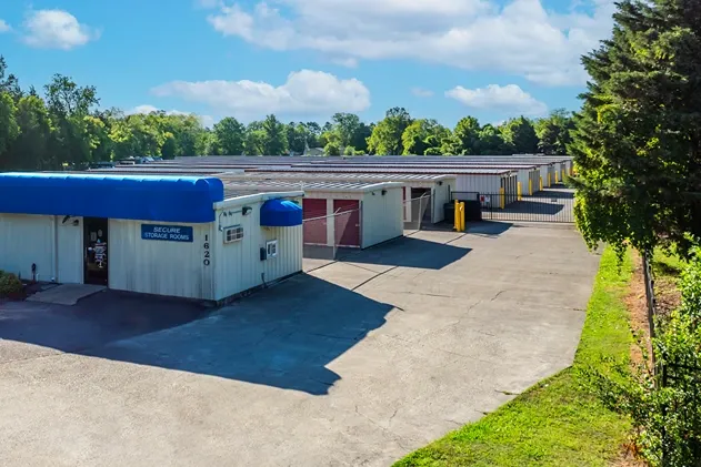 Storage Units in Murfreesboro, TN gated storage facility
