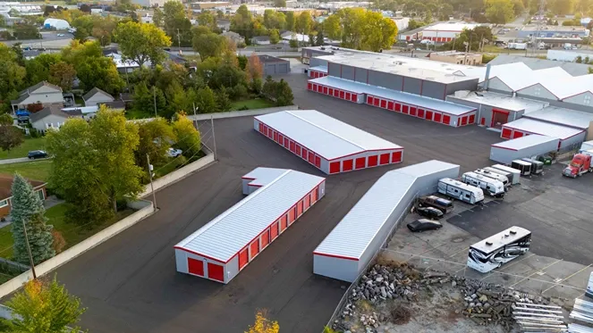 Devon Self Storage Fraser MI drove view.
